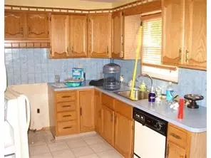 6 Joyce Pl, NJ 08859 photo 3