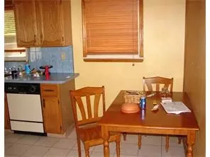 6 Joyce Pl, NJ 08859 photo 4