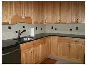 9 Hickory Ct, Middlesex, NJ 08846 photo 4