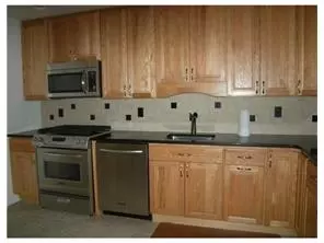 9 Hickory Ct, Middlesex, NJ 08846 photo 5