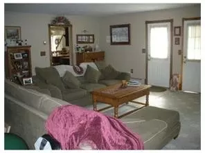 33 Brookside Ter, Clark, NJ 07066 photo 5