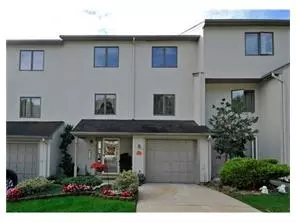 135 Redpine Loop, Old Bridge, NJ 08857 photo 1