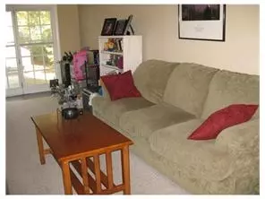 19 Baxter Rd, Edison, NJ 08817 photo 5