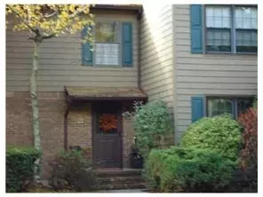 23 Pheasant Run, Edison, NJ 08820 photo 2