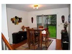 7 Coventry Sq, Ewing, NJ 08628 photo 4