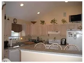 24 S Robert St, NJ 07077 photo 3