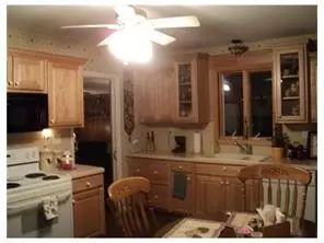 120 S Main St, Edison, NJ 08837 photo 3