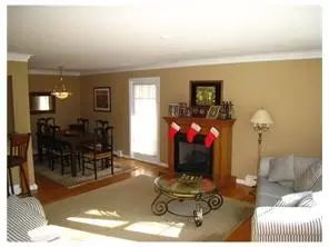 320 Vesper Ave, Middlesex, NJ 08846 photo 3
