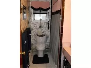 357 Seneca Ave, Middlesex, NJ 08846 photo 8