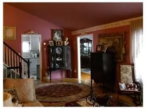 357 Seneca Ave, Middlesex, NJ 08846 photo 4