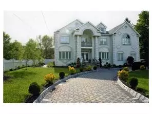 421 Plainfield Rd, Edison, NJ 08820 photo 1