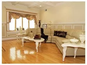 421 Plainfield Rd, Edison, NJ 08820 photo 4