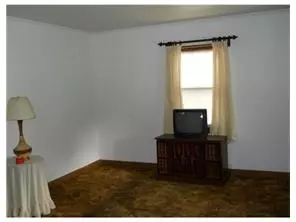 515 Walnut St, Middlesex, NJ 08846 photo 3