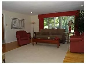 2 Longview Rd, Edison, NJ 08820 photo 7