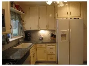 23 Phillips Rd, Edison, NJ 08817 photo 5