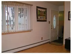 20 Comstock Rd, Edison, NJ 08817 photo 2
