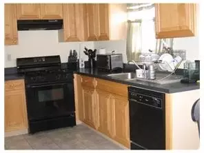 142 Tived Ln, Edison, NJ 08837 photo 6