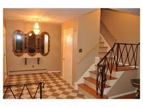 30 Warwick Rd, Edison, NJ 08820 photo 5