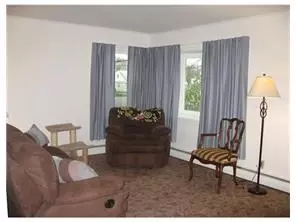 33 Hull Dr, Edison, NJ 08817 photo 2