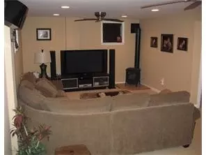 14 Adelphi Ct, Edison, NJ 08837 photo 5