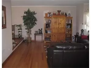 14 Adelphi Ct, Edison, NJ 08837 photo 3