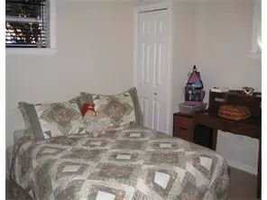 14 Adelphi Ct, Edison, NJ 08837 photo 18