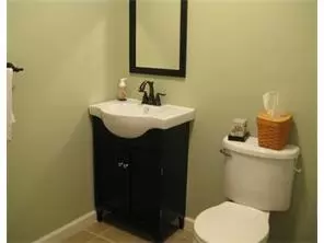14 Adelphi Ct, Edison, NJ 08837 photo 21