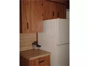13 Albert Dr, NJ 08859 photo 5