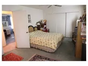 3 Daphne Ct, Edison, NJ 08820 photo 8