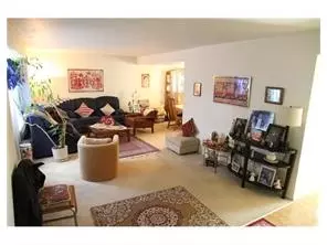 3 Daphne Ct, Edison, NJ 08820 photo 3