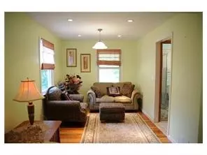 64 Willow Ave, East Franklin, NJ 08873 photo 8