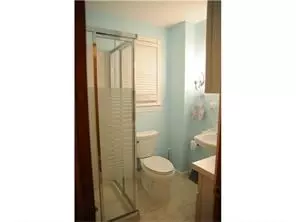 64 Willow Ave, East Franklin, NJ 08873 photo 12