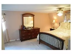 64 Willow Ave, East Franklin, NJ 08873 photo 20