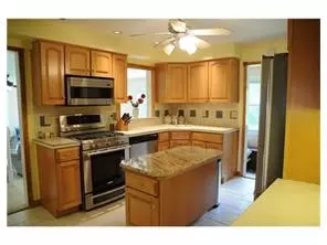 64 Willow Ave, East Franklin, NJ 08873 photo 11