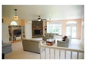 64 Willow Ave, East Franklin, NJ 08873 photo 13