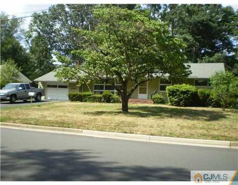 68 Orchard Rd, Middlesex, NJ 08846 photo 2