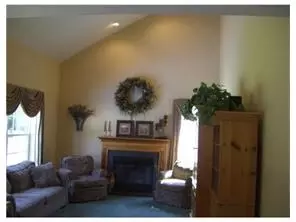 5 Vail Dr, Matawan, NJ 07747 photo 5