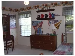 5 Vail Dr, Matawan, NJ 07747 photo 9