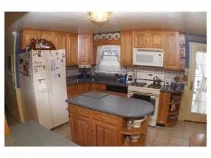105 John St, Helmetta, NJ 08828 photo 2