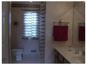 63 Rolling Brook Dr, Edison, NJ 08820 photo 10