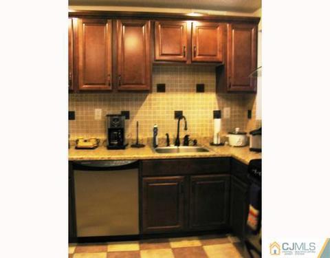 88 Mac Arthur Dr, Edison, NJ 08837 photo 3