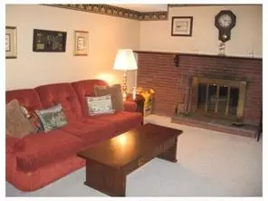 5 Eric Ct, NJ 08859 photo 9