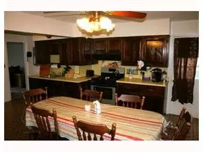 1 Ovington Ave, Edison, NJ 08817 photo 4