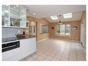 2 Wendover Rd, Edison, NJ 08820 photo 5
