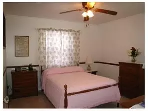 321 Giles Ave, Middlesex, NJ 08846 photo 4