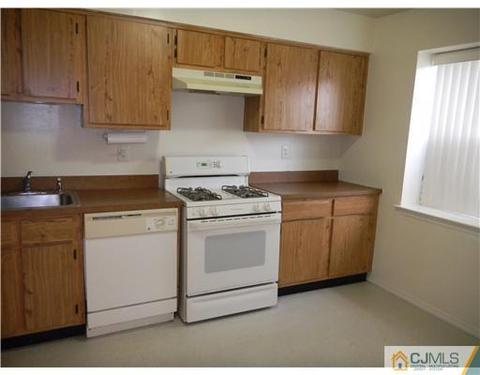 1938 Raspberry Ct, Edison, NJ 08817 photo 9