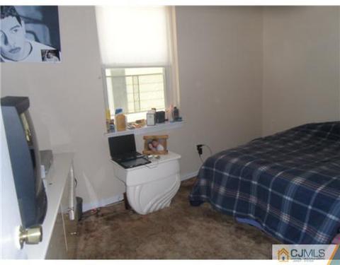 112 Runyon Ave, Middlesex, NJ 08846 photo 8