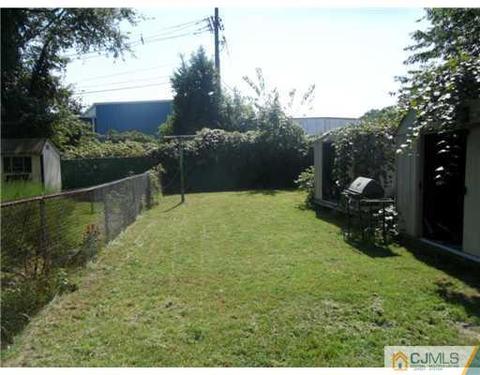 112 Runyon Ave, Middlesex, NJ 08846 photo 2