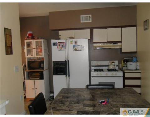112 Runyon Ave, Middlesex, NJ 08846 photo 7