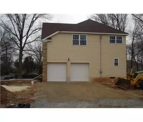 47 Spring St, Edison, NJ 08820 photo 3
